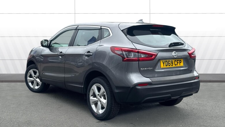 Nissan Qashqai 1.3 DiG-T Acenta Premium 5dr Petrol Hatchback